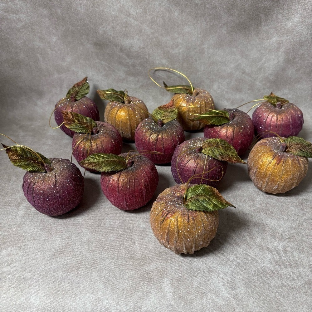Vintage 12 Sugar Glitter Reddish & Gold
Apples With Gold String - Picture 3 of 7